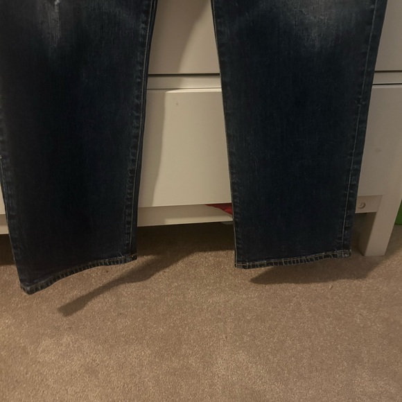 33w
30l
Never worn American eagle dark blue jeans - Picture 3 of 6